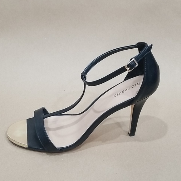 T-Strap Heels - Picture 4 of 4